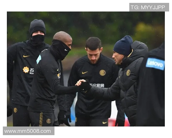 国米主场终结零封魔咒科莫黑马防反挑战豪门荣耀 国米主场终结零封魔咒科莫黑马防反挑战豪门荣耀